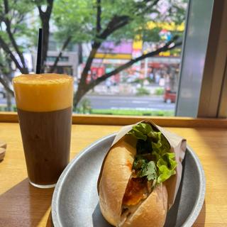 バインミー＆エッグ珈琲(Hoai Huong Vietnamese Coffee)
