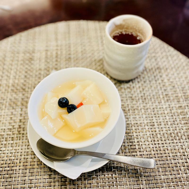 杏仁豆腐(神楽坂芝蘭 （カグラザカチィラン）)