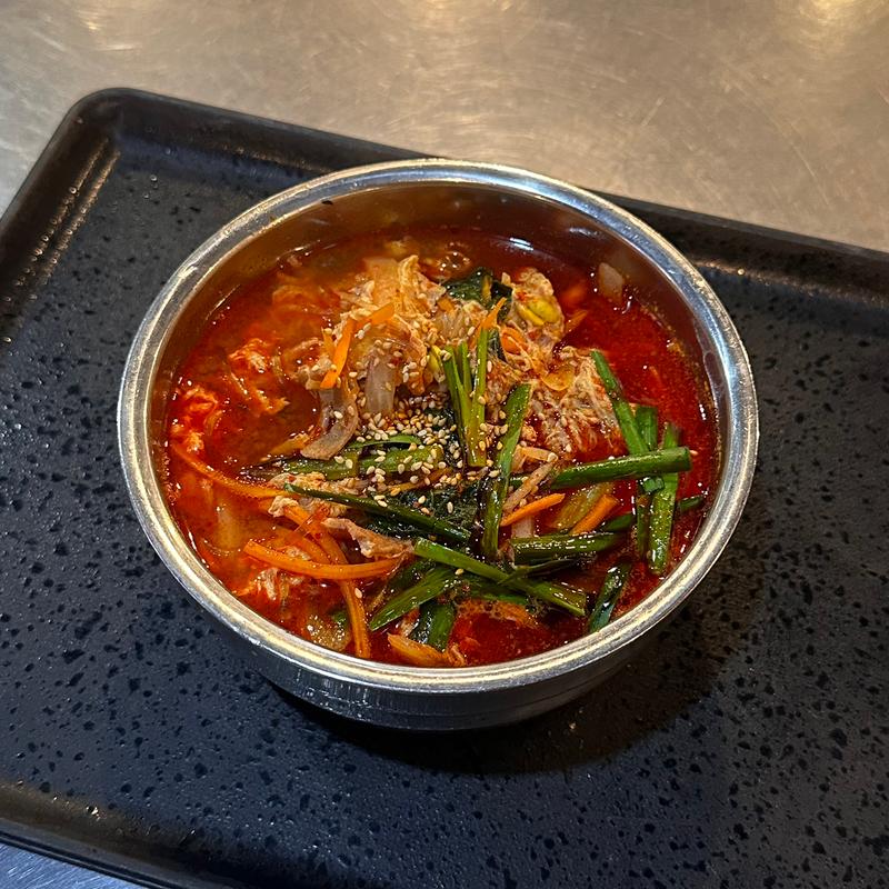 ユッケジャンラーメン(韓豚屋 八重洲店)