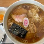 ワンタン麺(大宮大勝軒)