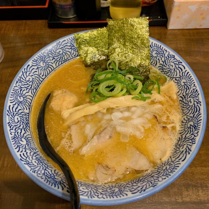 濃厚煮干し中華そば(麺屋 銀星 海美風 海老名店)