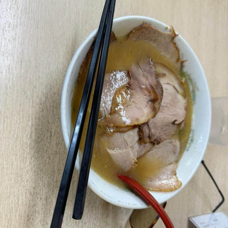 チャーシューメン(ラーメン ほうれんそう)