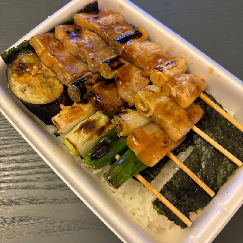 やきとり弁当　中(ハセガワストア ベイエリア店)