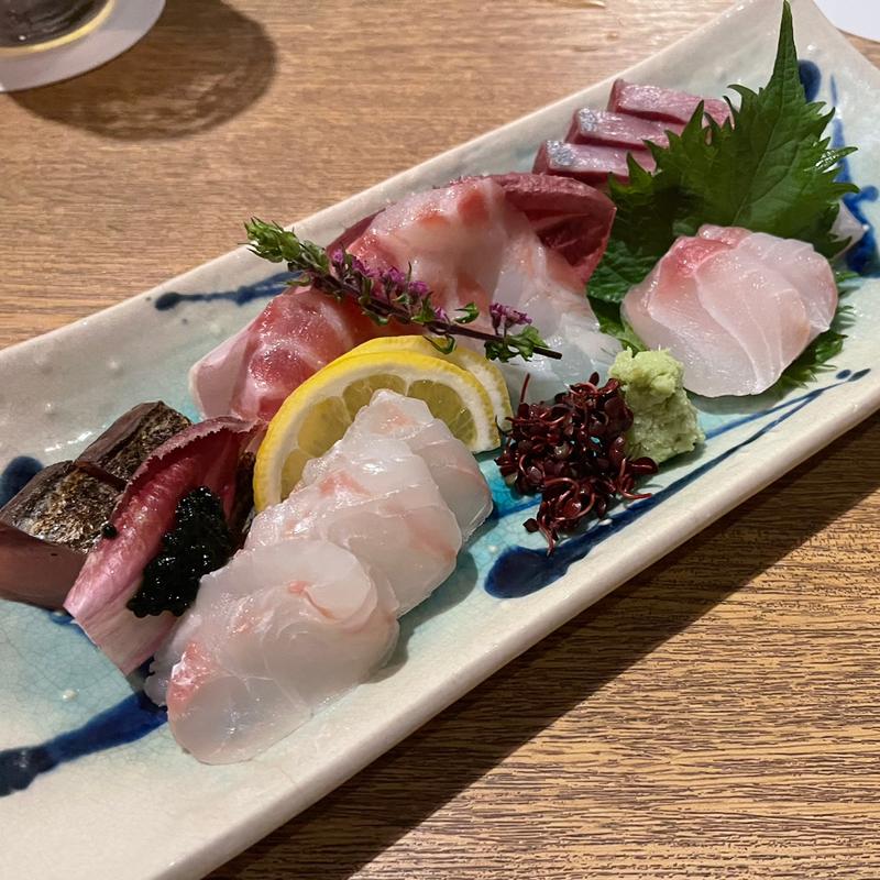 お刺身盛り合わせ5種(口々（くちぐち）)