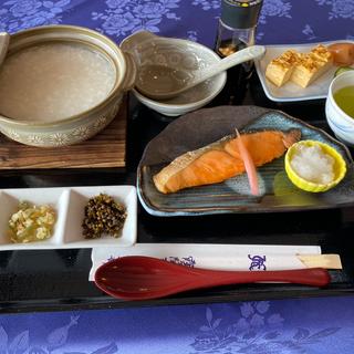 おかゆ定食(霞ヶ関カンツリー倶楽部 レストラン)