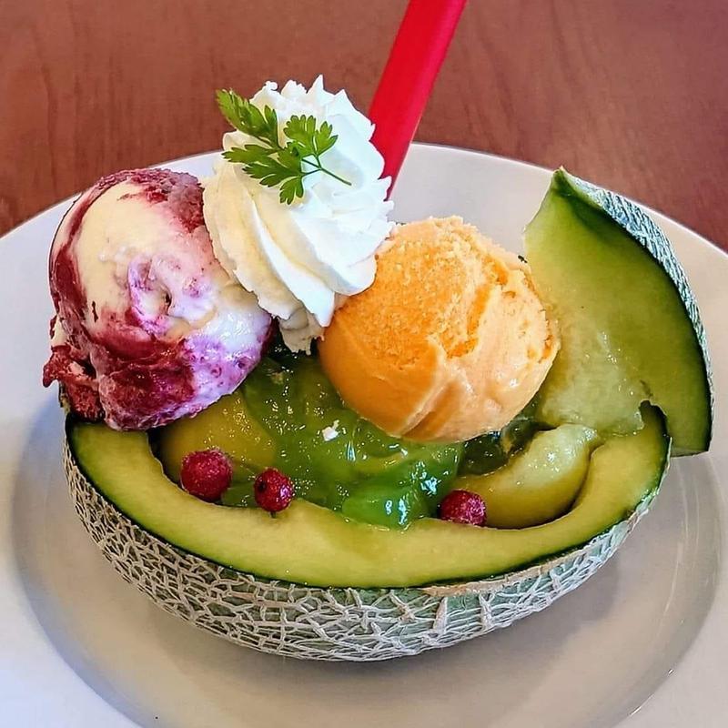 フレッシュメロンボウルパフェ(ロイヤルホスト新宿店)