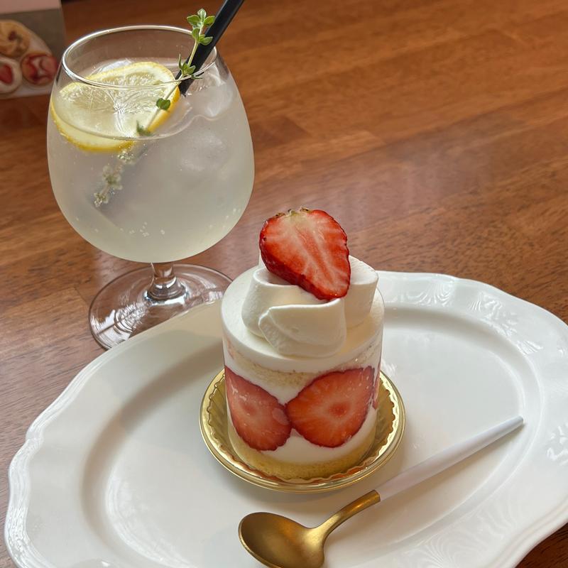 いちごショートケーキ(須坂市賑わい創出拠点 やまじゅう)