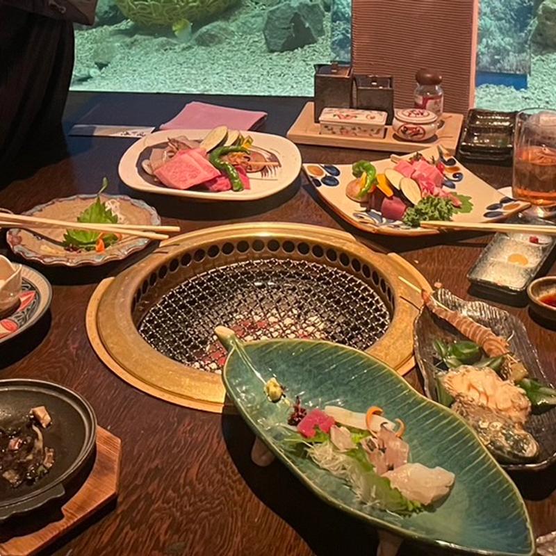 お造り盛り合わせ(海風 琉球炭火焼)