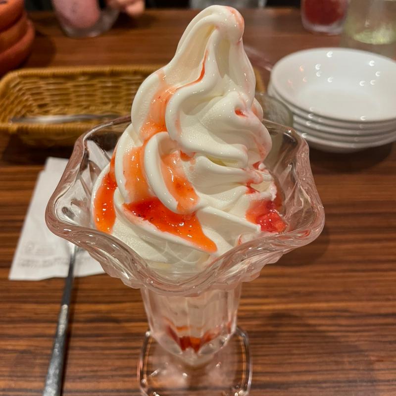 ストロベリーソフト(びっくりドンキー 盛岡南店 )