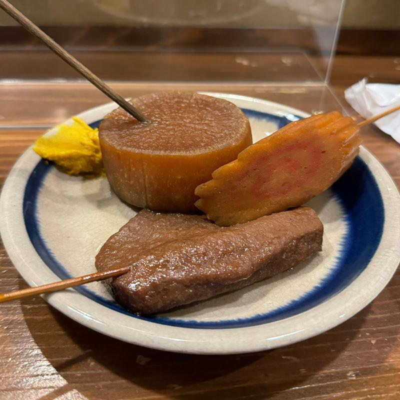 黒はんぺん、なると、大根(ようこ )