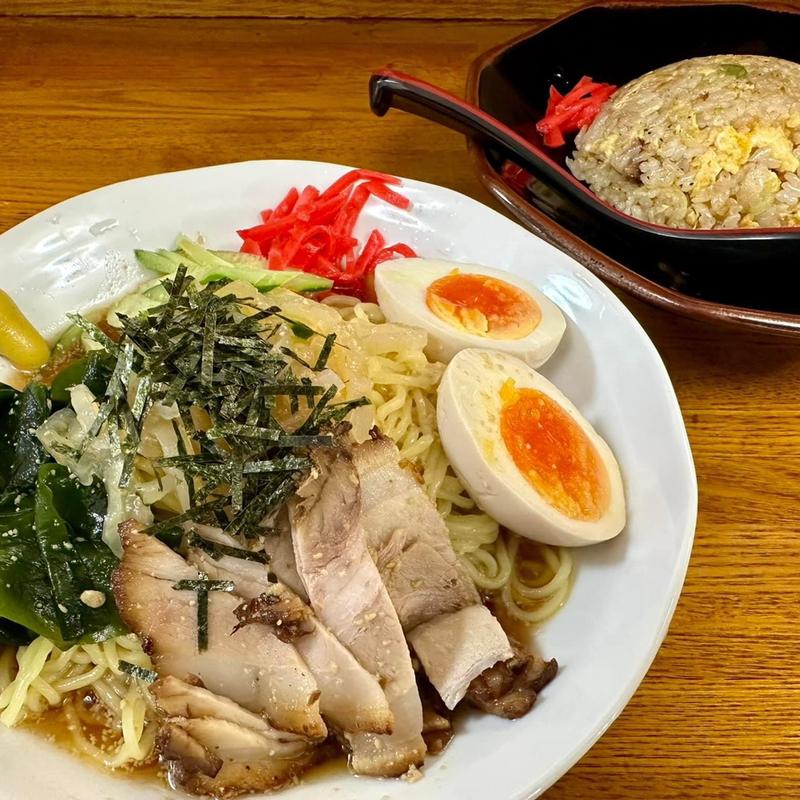 冷やし中華 半チャーハン(街中華 伊とう)