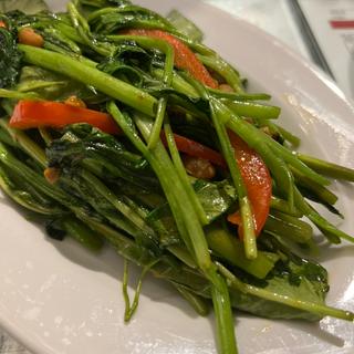 空芯菜のピリ辛ニンニク炒め(三茶酒家 香港バル213)