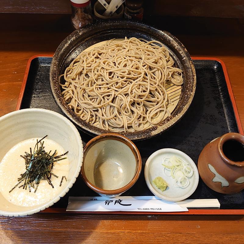 十割そば＋大盛り＋とろろ汁(炉庵 )