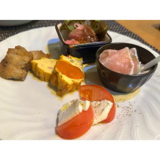 UOMOの前菜五種盛り合わせ(ワインとオマール海老の店 UOMO)