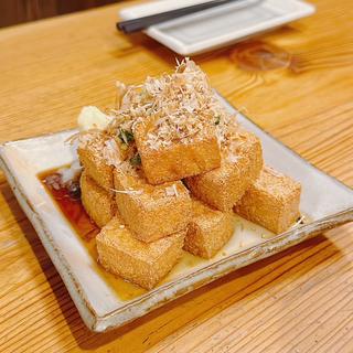 (居腹じらいや)