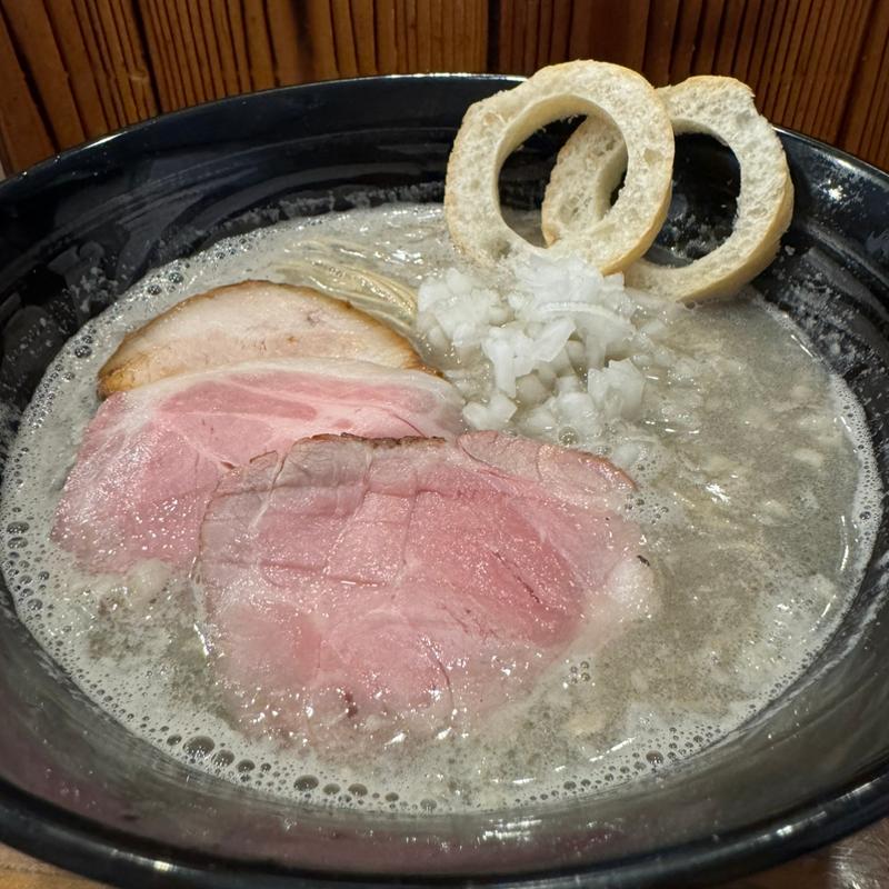 背脂煮干し塩らーめん(らーめん専門 和海 （なごみ）)
