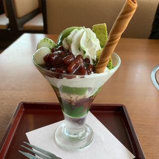 天空の抹茶パフェ(和食さと 桜上水店)