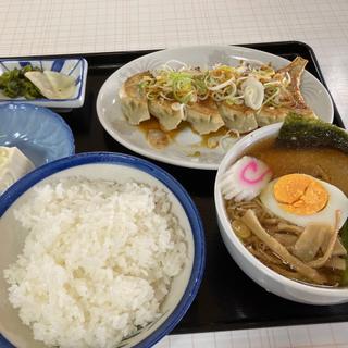 特製餃子定食ミニラーメンセット(阿Q 西那須野店 （アキュウ）)