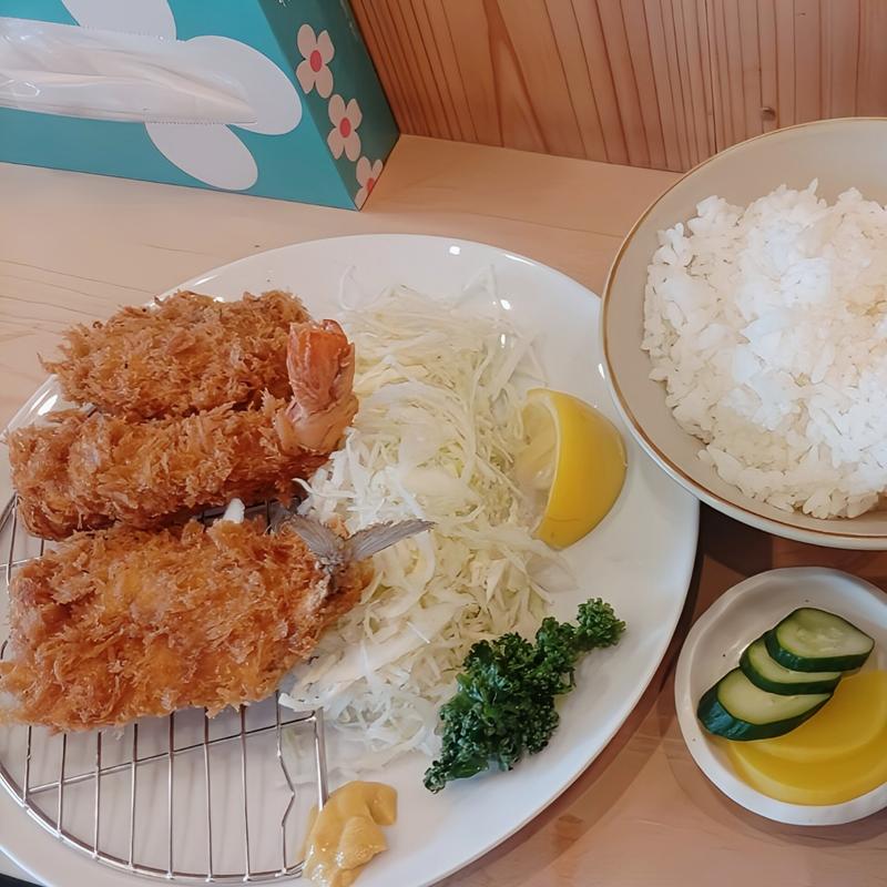 ミックスフライ定食（アジ・えび・コロッケ）(仙成屋)