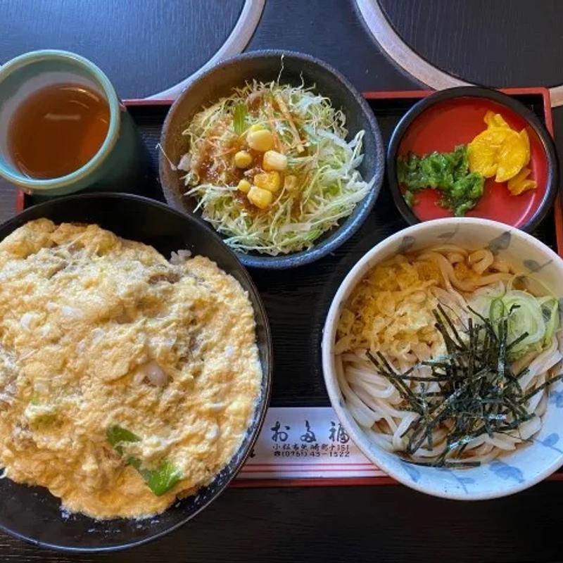 お得なランチメニューAセット(カツ丼とミニうどん)(小松お多福)