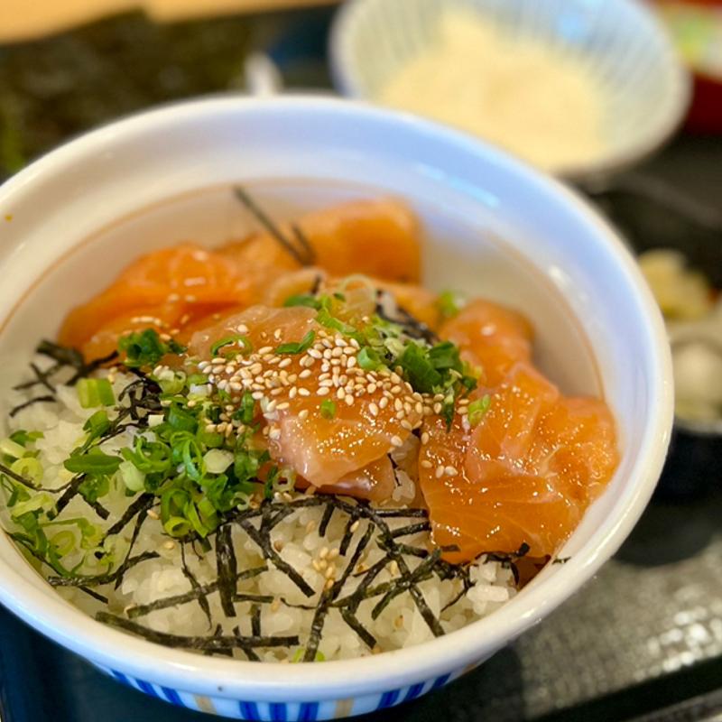 サーモン丼(なか卯 すすきの西店 )