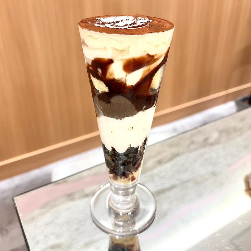 からふね屋　ショコラティラミスパフェ(からふね屋CAFE大阪店)