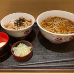 そばと豚丼セット