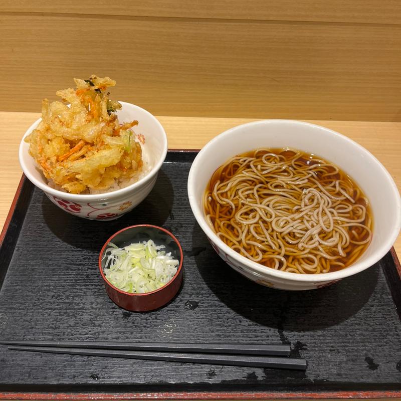 蕎麦とかき揚げ丼セット(いろり庵きらく 池袋店)