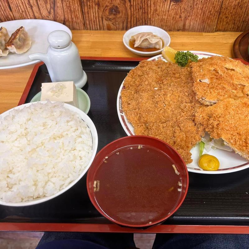 Wチキンカツ定食(李紅蘭)