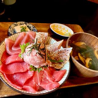 特上本まぐろ丼(MAGURO GARAGE (マグロガレージ))