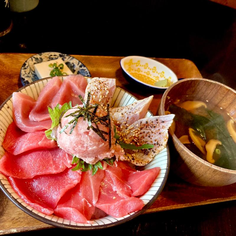 特上本まぐろ丼(MAGURO GARAGE （マグロガレージ）)