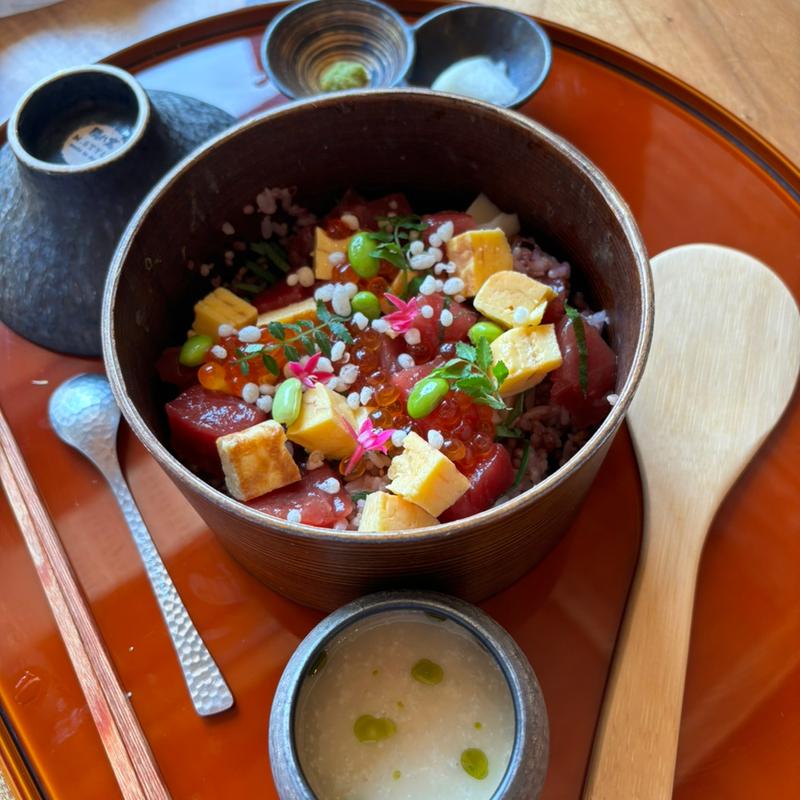 鮪のミニちらし(natuRe tokyo)