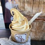 味噌ソフトクリーム(紀乃井)