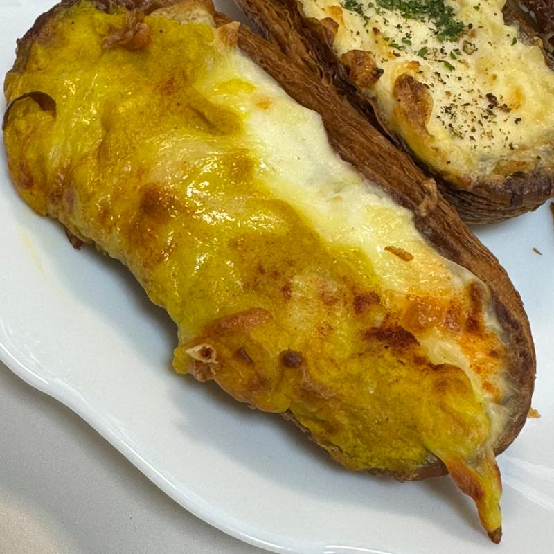 たっぷりチーズとカレー風マッシュ(Laekker(レカー)デニッシュ専門店)