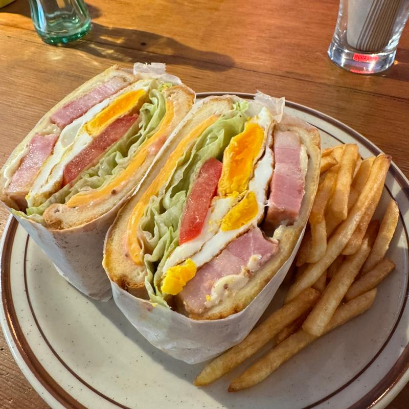 BLTサンドイッチ(MAZAR DINER)