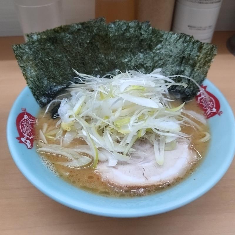 ねぎラーメン　のり増し(横浜ラーメン 町田家 新宿店)
