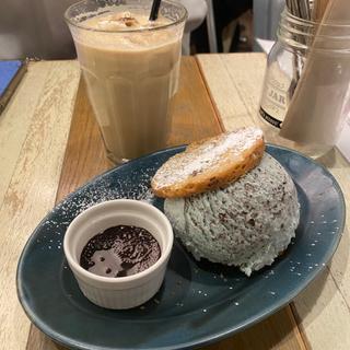 (Eggs 'n Things 原宿店)