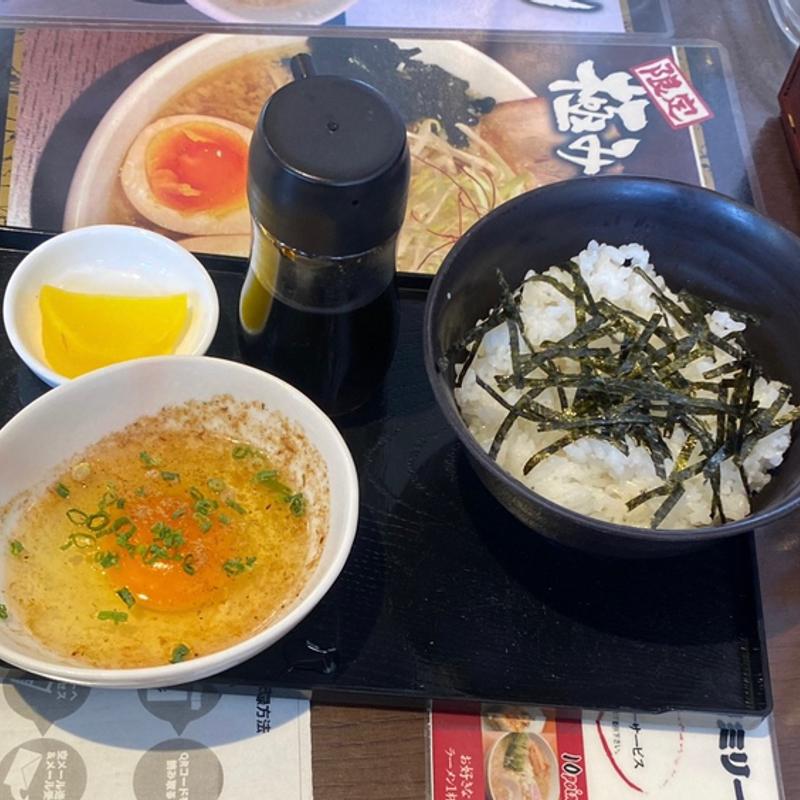 たまごはん(バス長ラーメン)