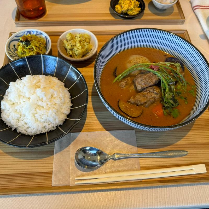 スペアリブとクレソンのカレー(久慈咖喱)