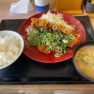 ねぎ味噌チキンカツ定食(かつや 堺石津店)