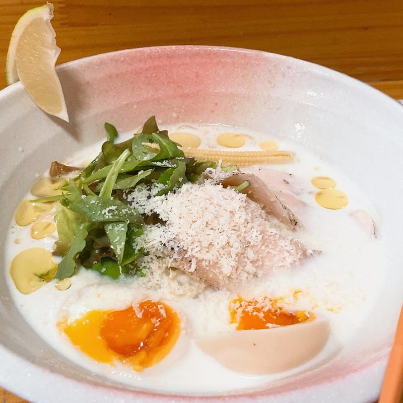 白い冷製麺(ラーメン あんず)