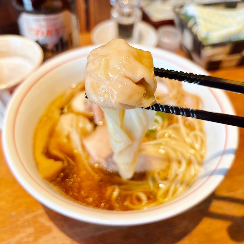 特製ロース醤油ラーメン(ラーメン屋 トイ・ボックス)