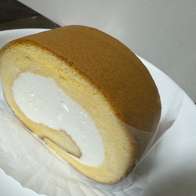 純生ロールカット(パティスリーおらんじゅ)