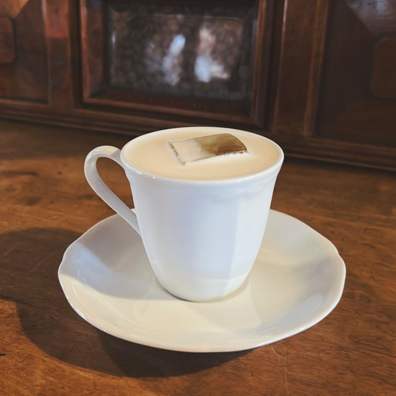 琥珀の女王(倉敷珈琲館)