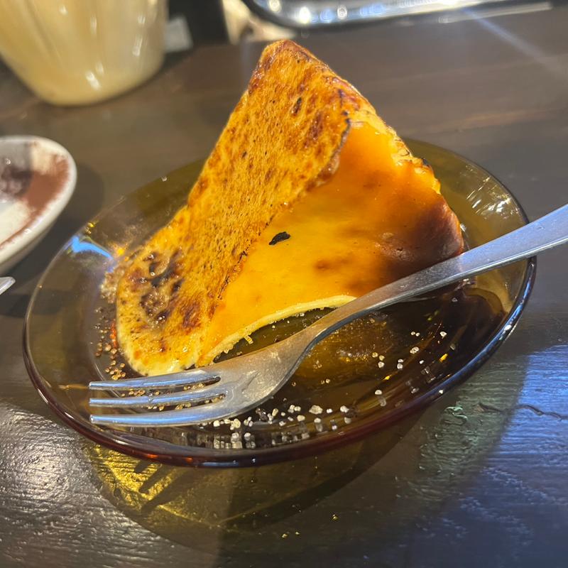 コイスバスクチーズケーキ ブリュレ(cois espresso club)