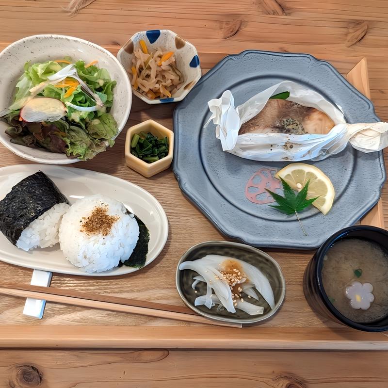 satonoごはん（白身魚の包み焼き）(季節のごはんカフェ satono)