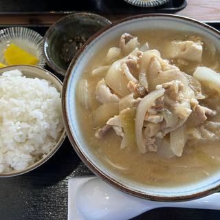 豚汁定食(キチズキッチン 藤江店)