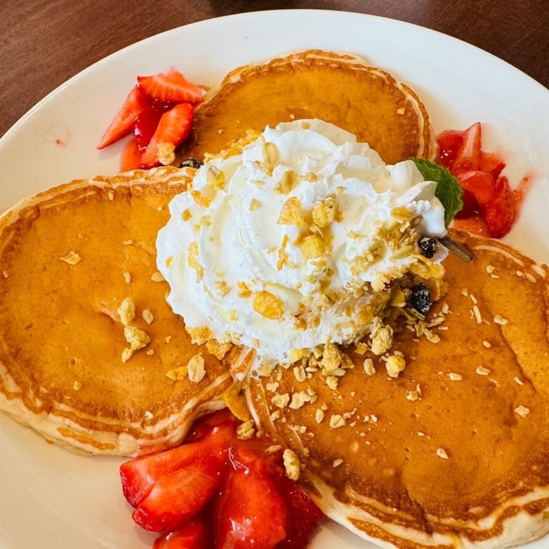 ストロベリーパンケーキ(ラ・オハナ 船橋市場店)