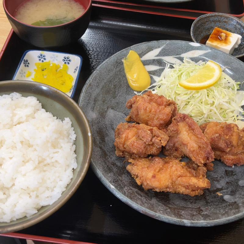 鳥唐揚ランチ(しんちゃん食堂)