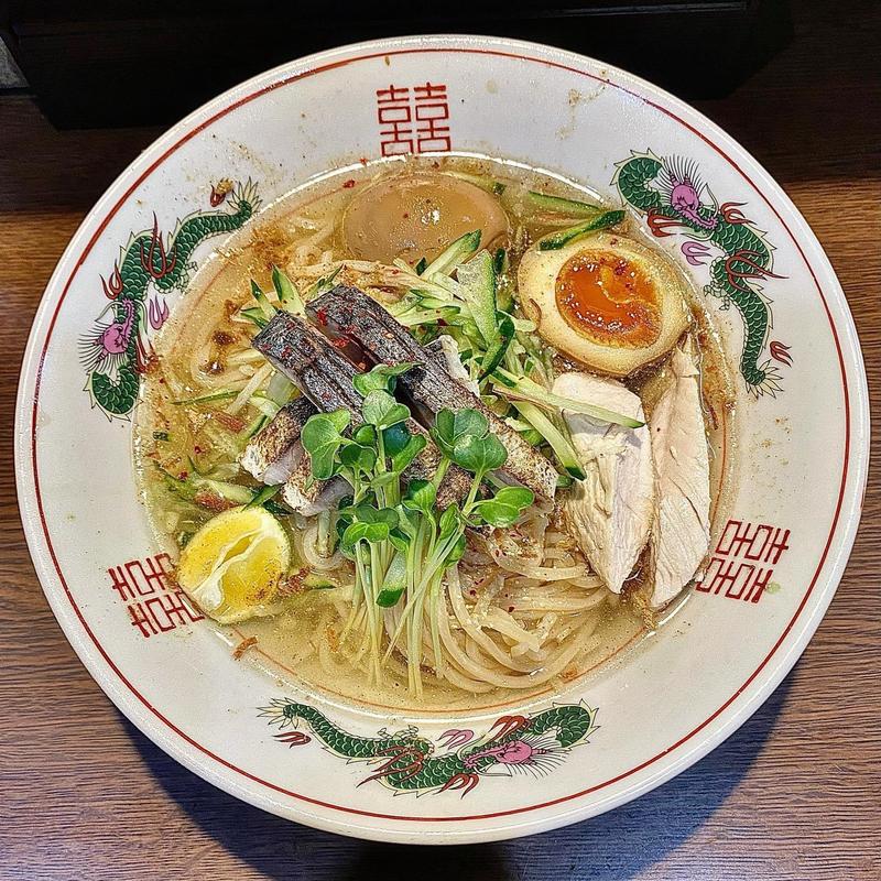 炙り締鯖冷やしそば(中華そば 花京 天六本店)